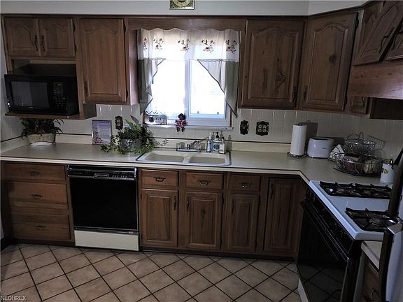 5th image of 6515 Parkland Ave