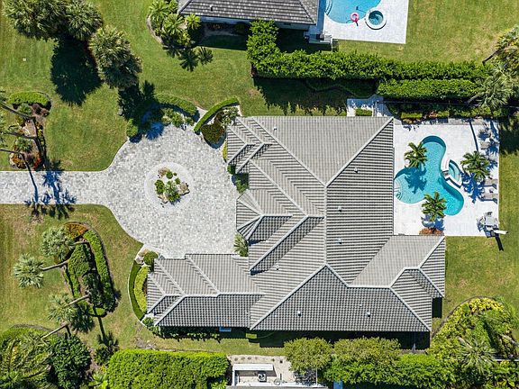 4th image of 8195 Lakeview Drive
