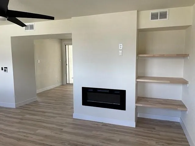 3065 Forest St — Photo 2
