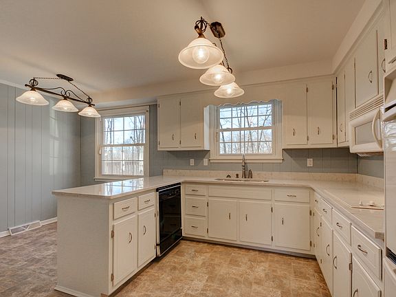Quartz counter tops