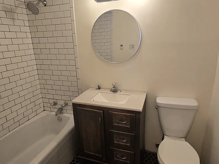 5461 S Drexel Ave #2 — Photo 6