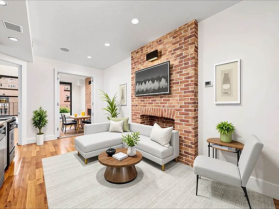 2nd image of 193 Bedford Ave APT 3B