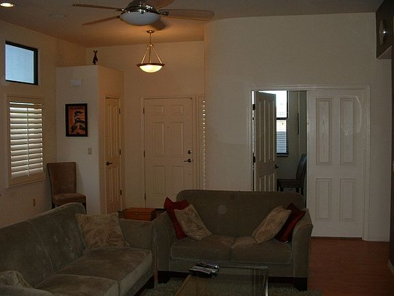 2nd image of 836 W Placita Estrella Azul