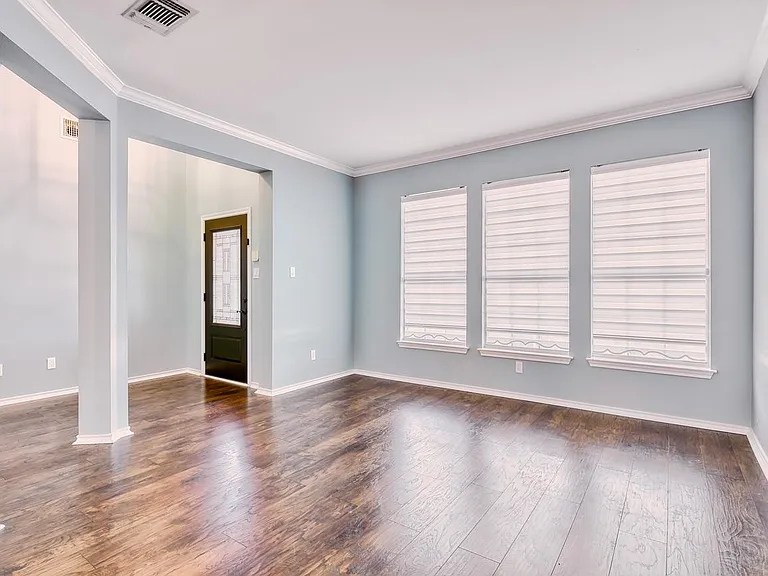 22503 Madison Park — Photo 6