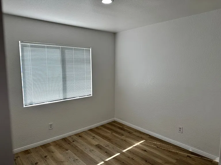 17785 Carson Cir — Photo 4