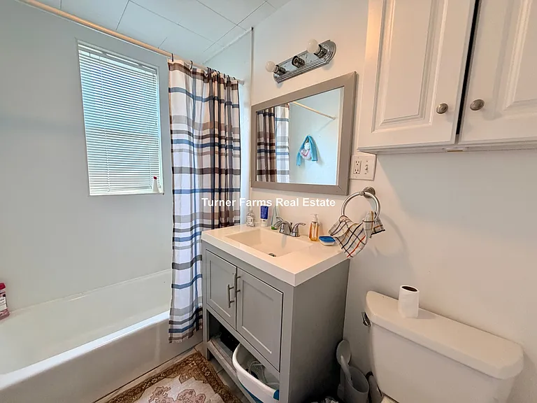 249 Boston Ave — Photo 5