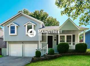 613 NE Mimosa Dr, Lees Summit, MO 64086