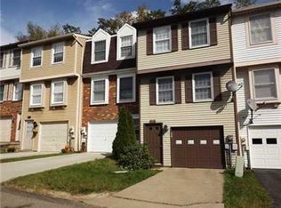 7606 Lafayette Sq, Aliquippa, PA 15001