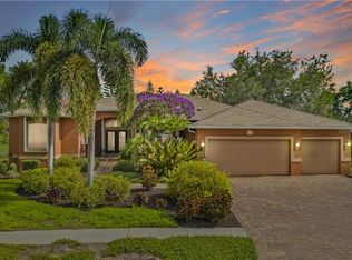 926 Bunker View Dr, Apollo Beach, FL 33572