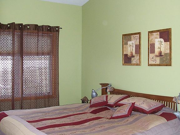 3rd image of 2002 NE Bel Aire Dr
