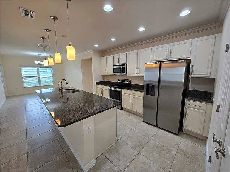 2246 Waukegan Dr — Photo 7