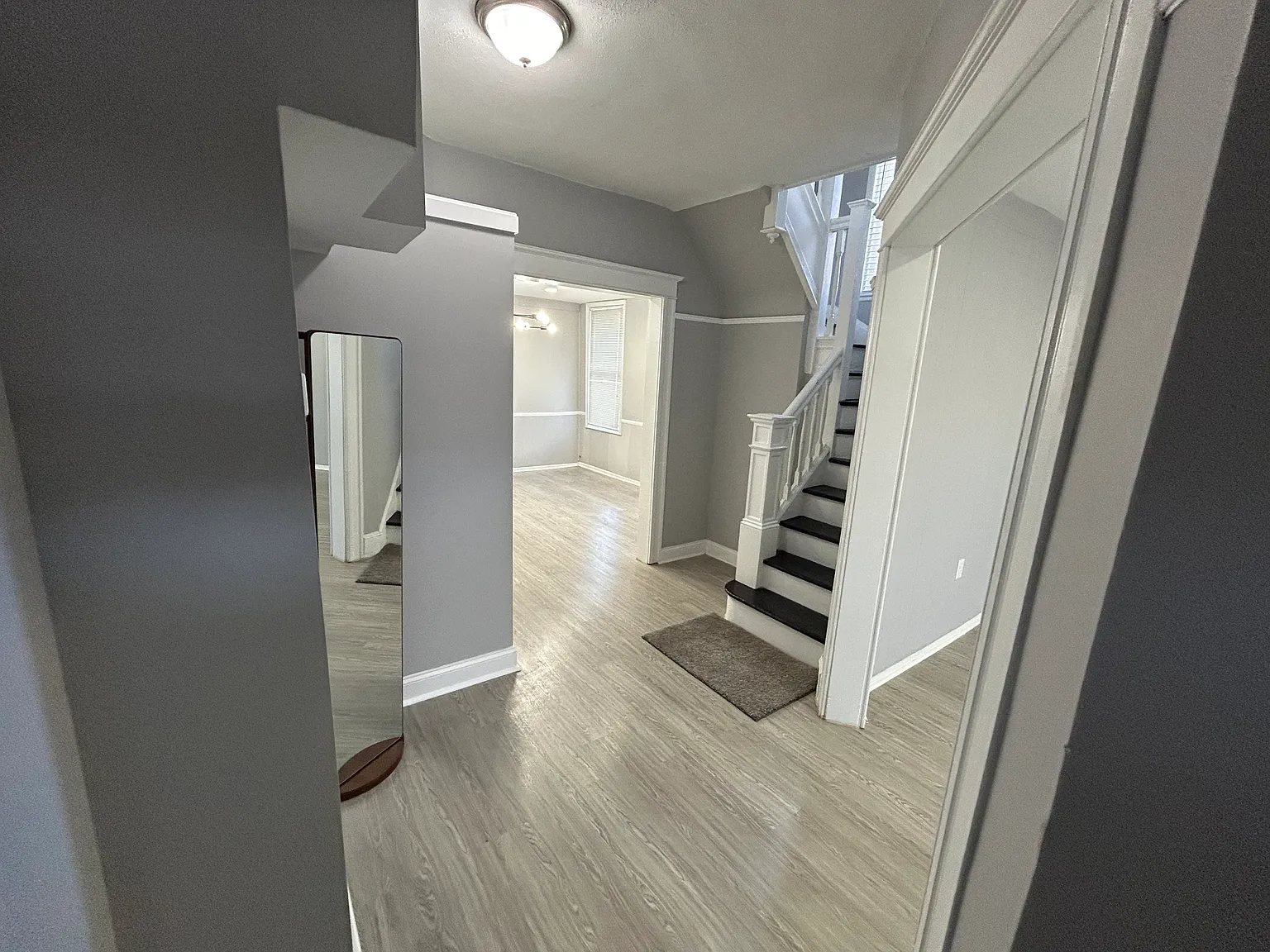 3 bed, 1424 sqft, $2,200 — Photo 3