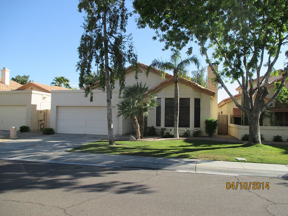 1st image of 3821 N Rosewood Ave