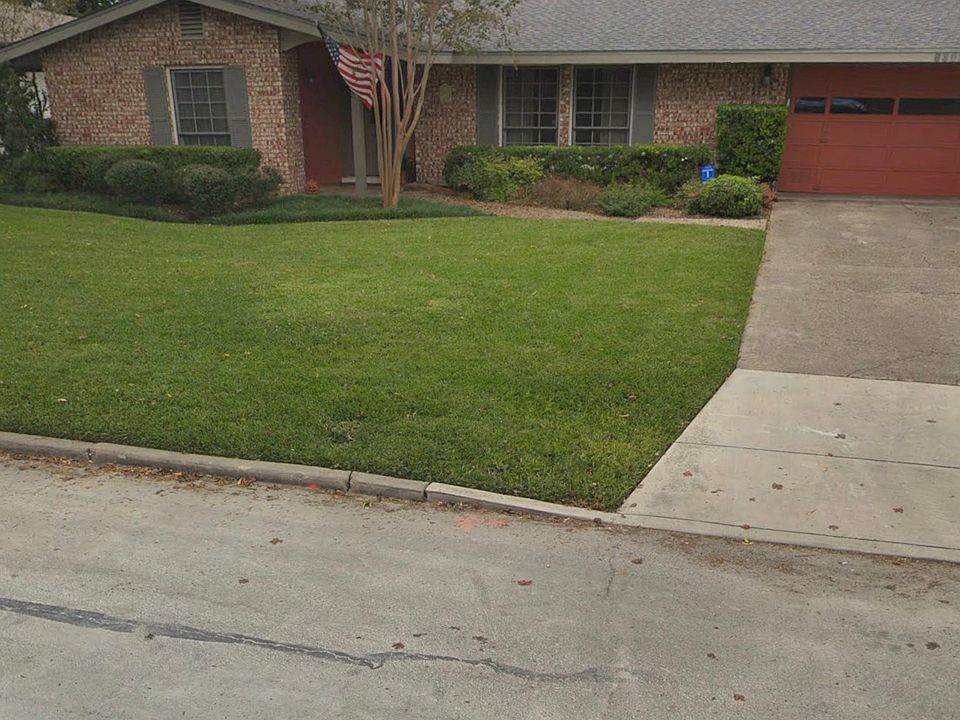 1st image of 8306 Laurelhurst Dr