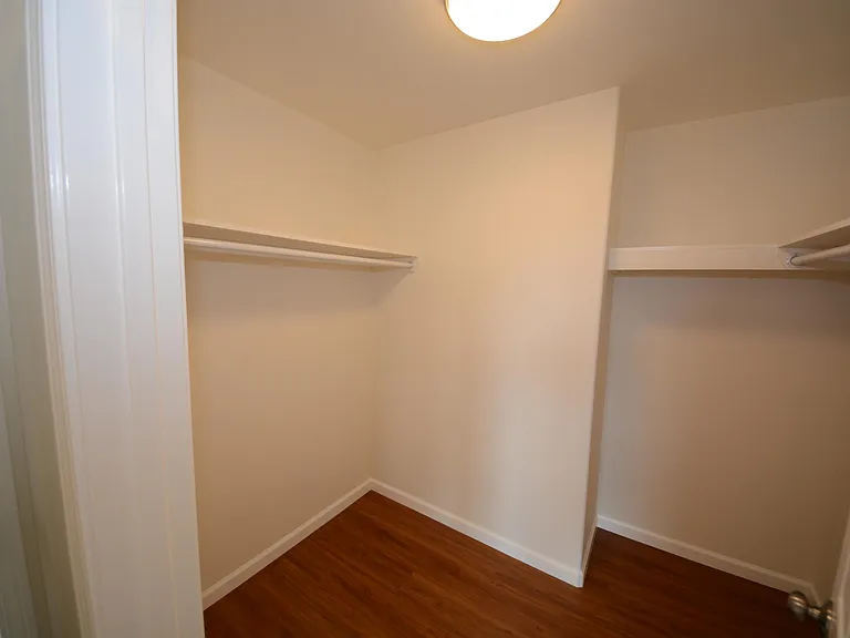 4494 Sierra Dr — Photo 12