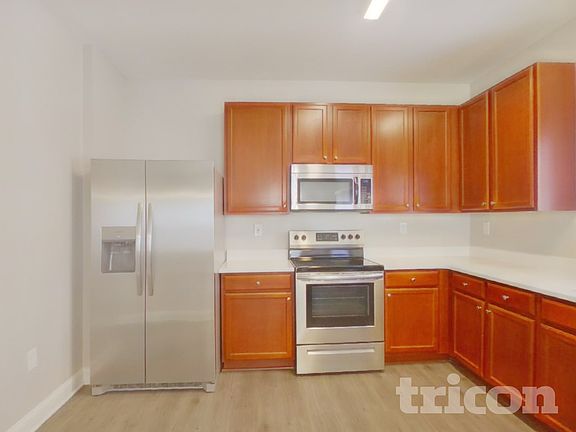 4th image of 4736 Abercromby St