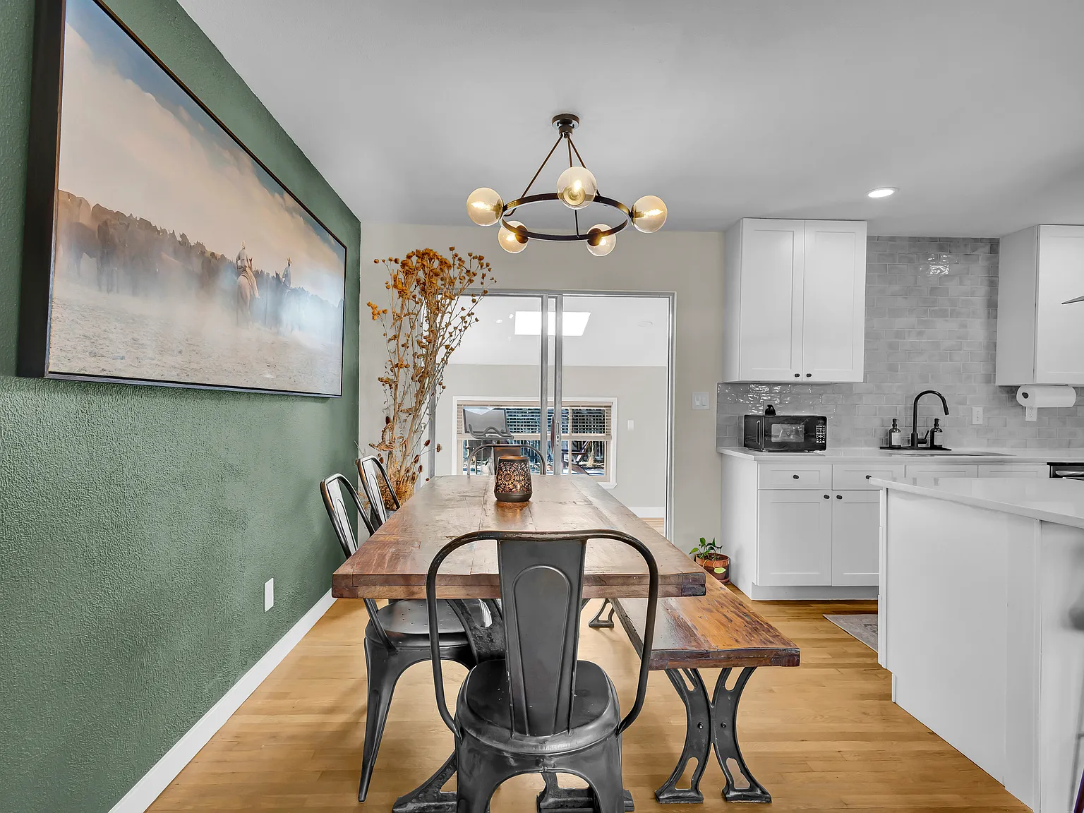 1319 S Lincoln St — Photo 2