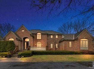 1537 Quarton Ridge Cir, Bloomfield Hills, MI 48301