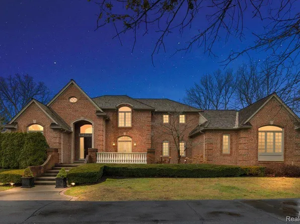 1537 Quarton Ridge Cir, Bloomfield Hills, MI 48301