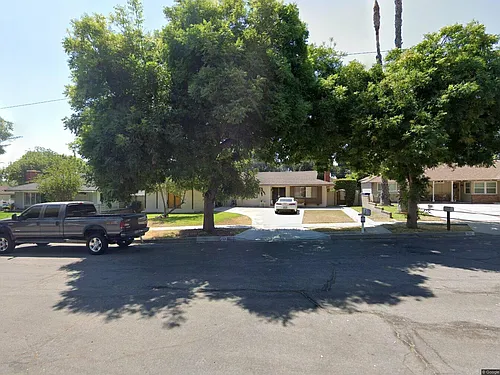 133 Coral Way Photo 1