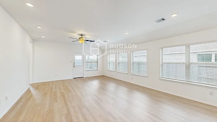 5120 Twin Summit Dr — Photo 6