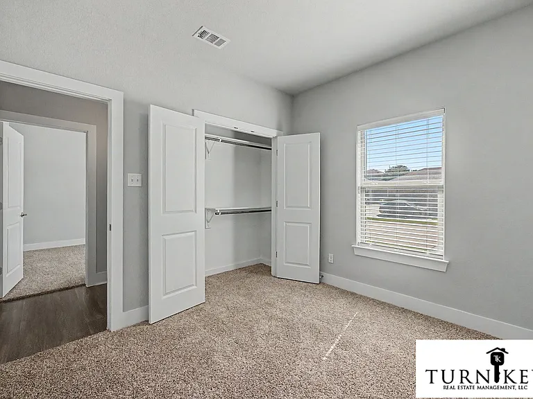 220 Stewart Bend Ct — Photo 19