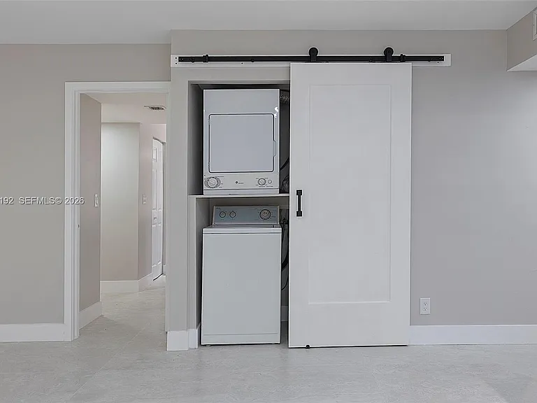 193 Lakeview Dr #103 — Photo 20