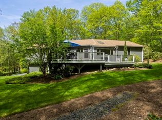 21 Birch Ln, Northampton, MA 01062