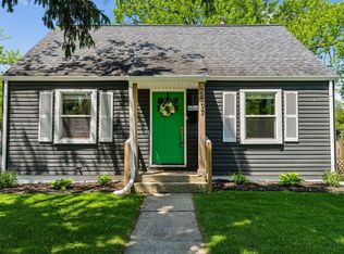 2497 Renwood Pl, Columbus, OH 43211