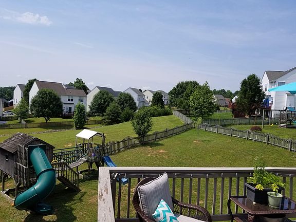 3rd image of 6804 Baldwin Ct