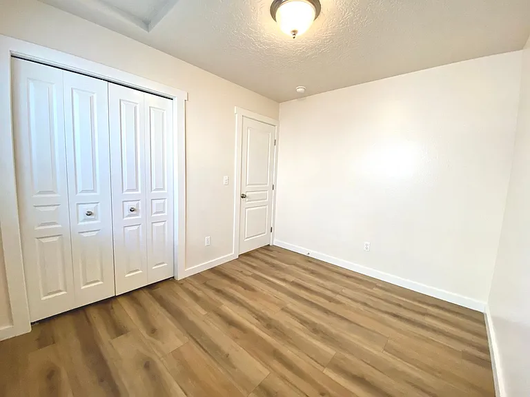 1014 N Manship Ave — Photo 35