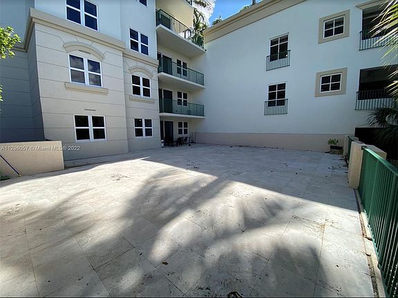 4th image of 20000 Country Club Dr #202