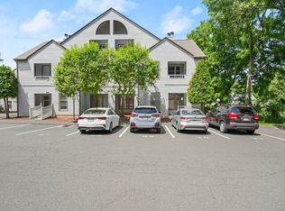20 Raymond Pl UNIT 16, Danbury, CT 06810