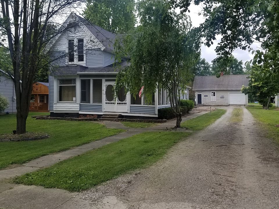 2nd image of 115 W Washington St