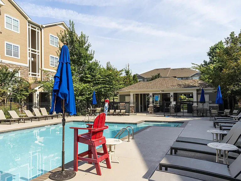 Oasis at Montclair — Photo 33