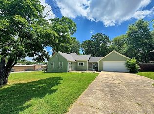 525 W Downing St, Tahlequah, OK 74464 | MLS #2418301 | Zillow