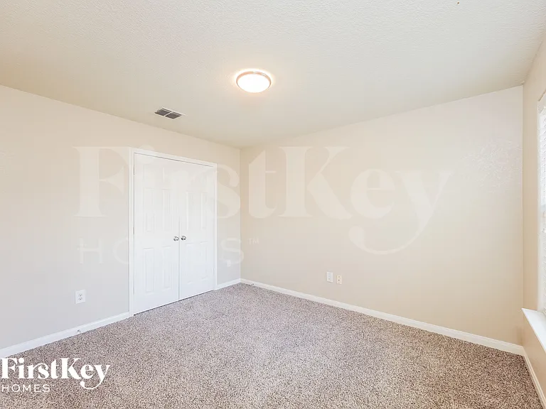 5831 Forest Cyn — Photo 12