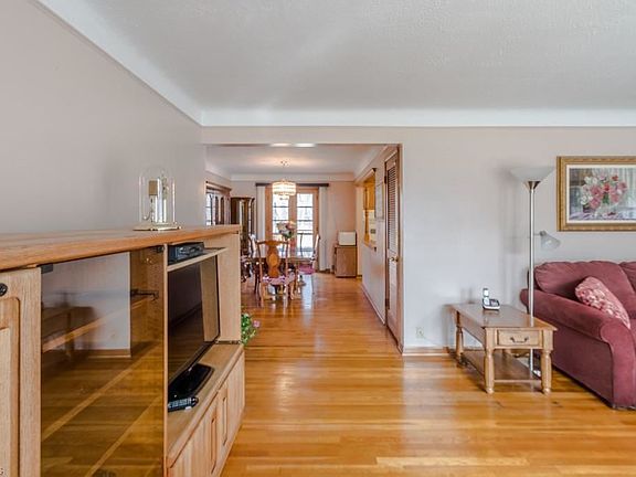 3rd image of 1879 Brushview Dr