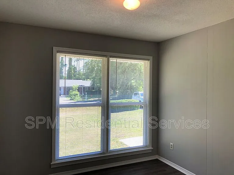240 Buff Cir — Photo 12