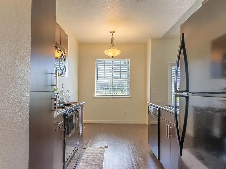 Riverplace Apartment Homes — Photo 10