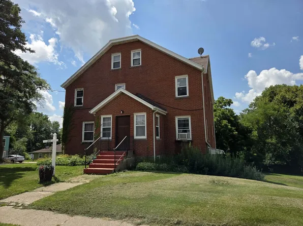 2705 Asbury Rd, Dubuque, IA 52001