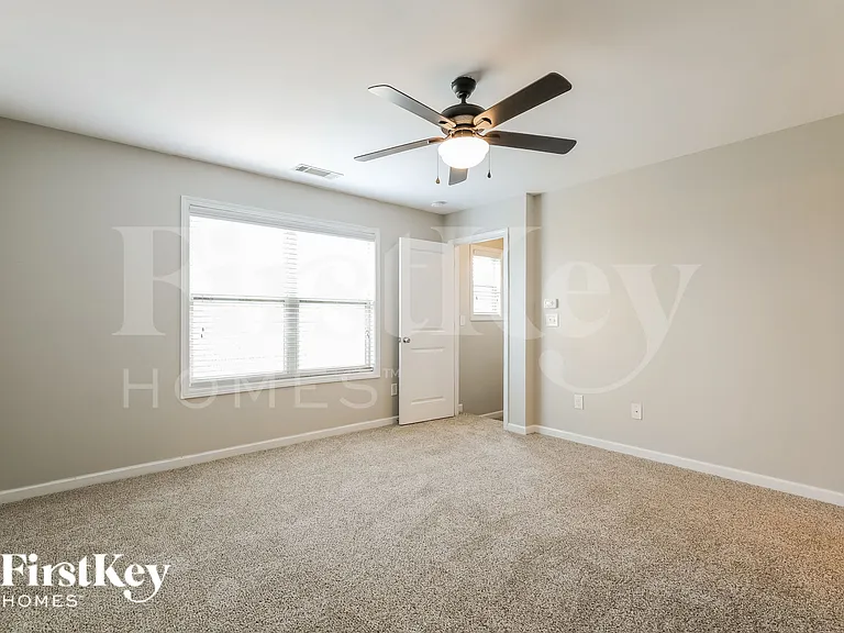 4475 Clubside Dr — Photo 16