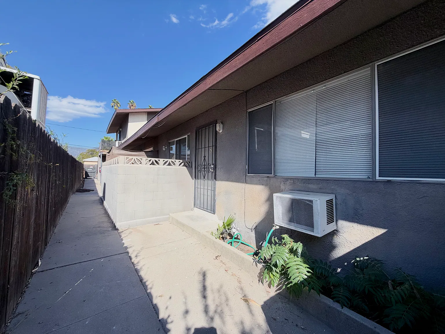 2 bed, 830 sqft, $1,650 — Photo 2