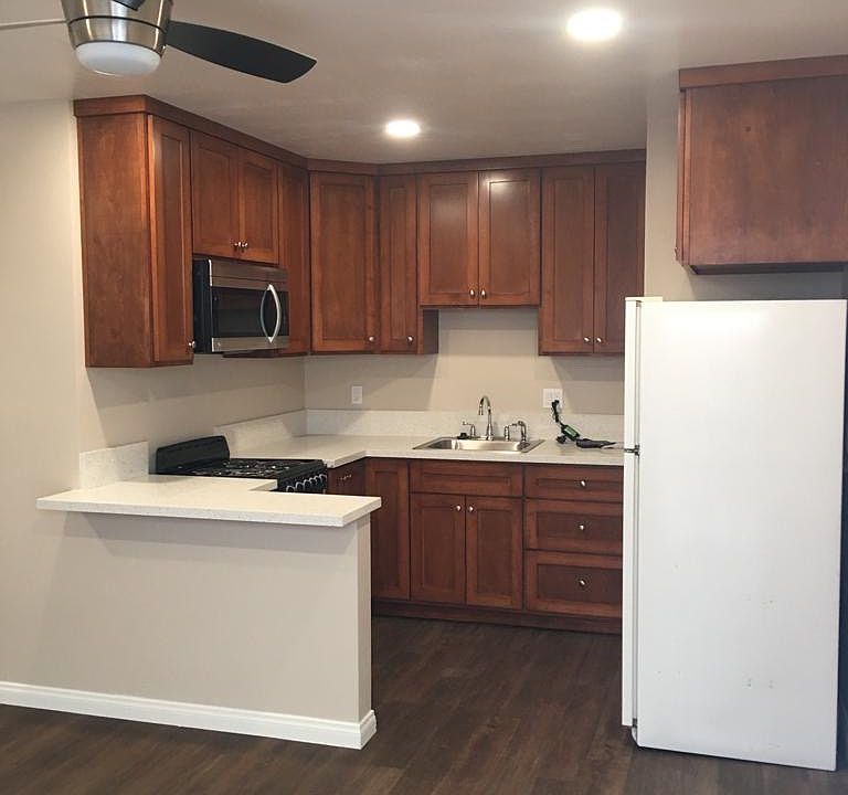 1st image of 727 Twining Ave
