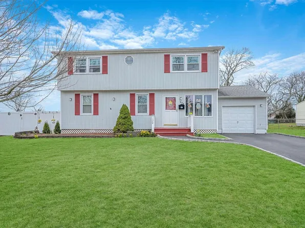 176 Carlls Path, Deer Park, NY 11729