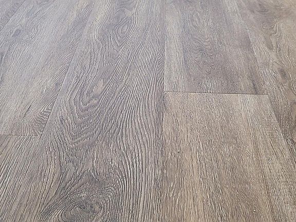 New vinyl wood plank flooring
