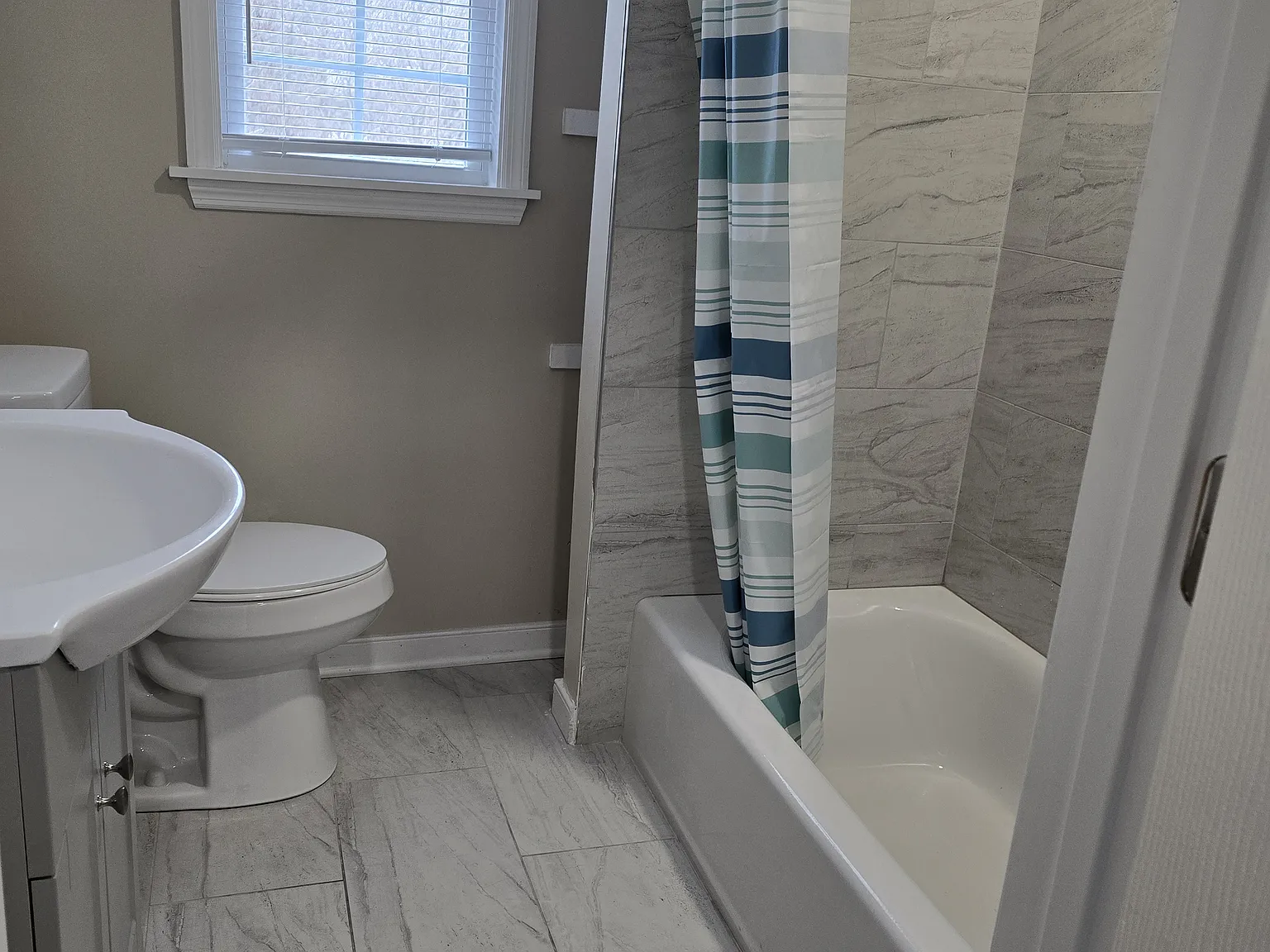 809 S Meadow St — Photo 4