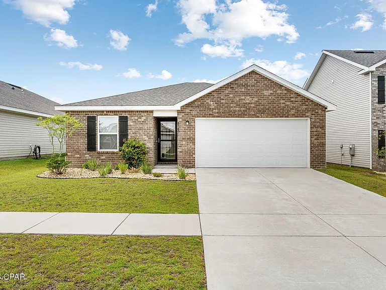 5545 Lexa Ln — Photo 2