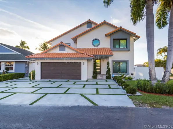 19010 NW 78th Pl, Hialeah, FL 33015