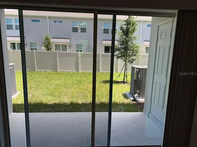 2848 Skyline Loop — Photo 4